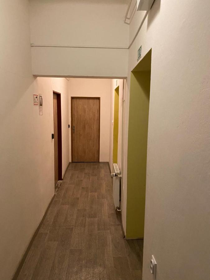Easy Housing Vandrerhjem *